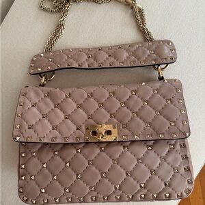 Valentino Garavani Quilted Studded Crossbody Bag - Taupe